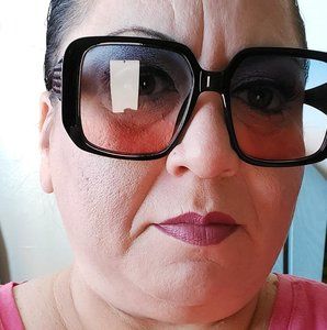 Meet your Posher, Amber